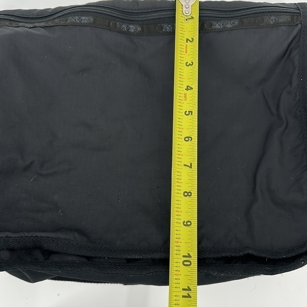 Lesportsac Black Front Flap Adjustable Strap Messenger Bag - Picture 13 of 16
